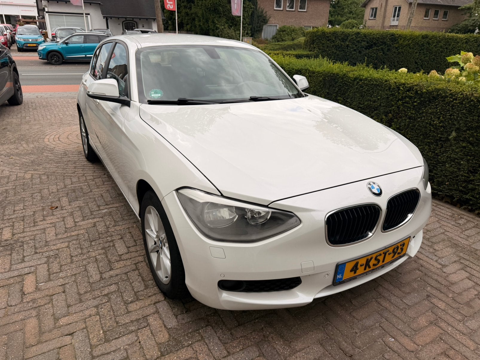 BMW 1-Serie 116I 5DR Automaat / Carplay / Cruise / Nwe APK, 4 cilinders, Wit, 1200 kg, 650 kg
