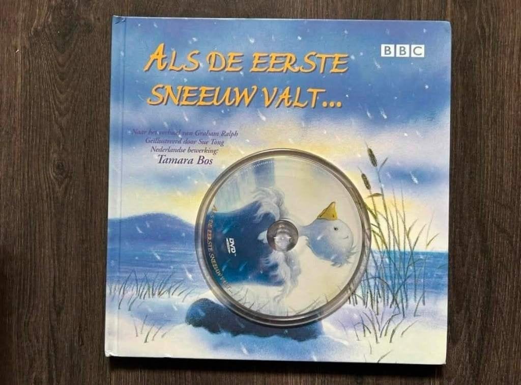 Als De Eerste Sneeuw Valt - Michaela Morgan + dvd, Ophalen of Verzenden, Zo goed als nieuw, Fictie algemeen, Voorleesboek