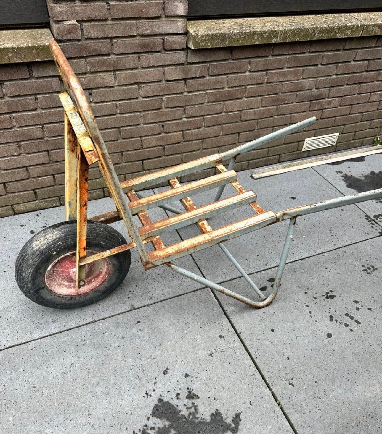 Steenwagen. 25€, Ophalen, Gebruikt, Handmatig, Eenwielig