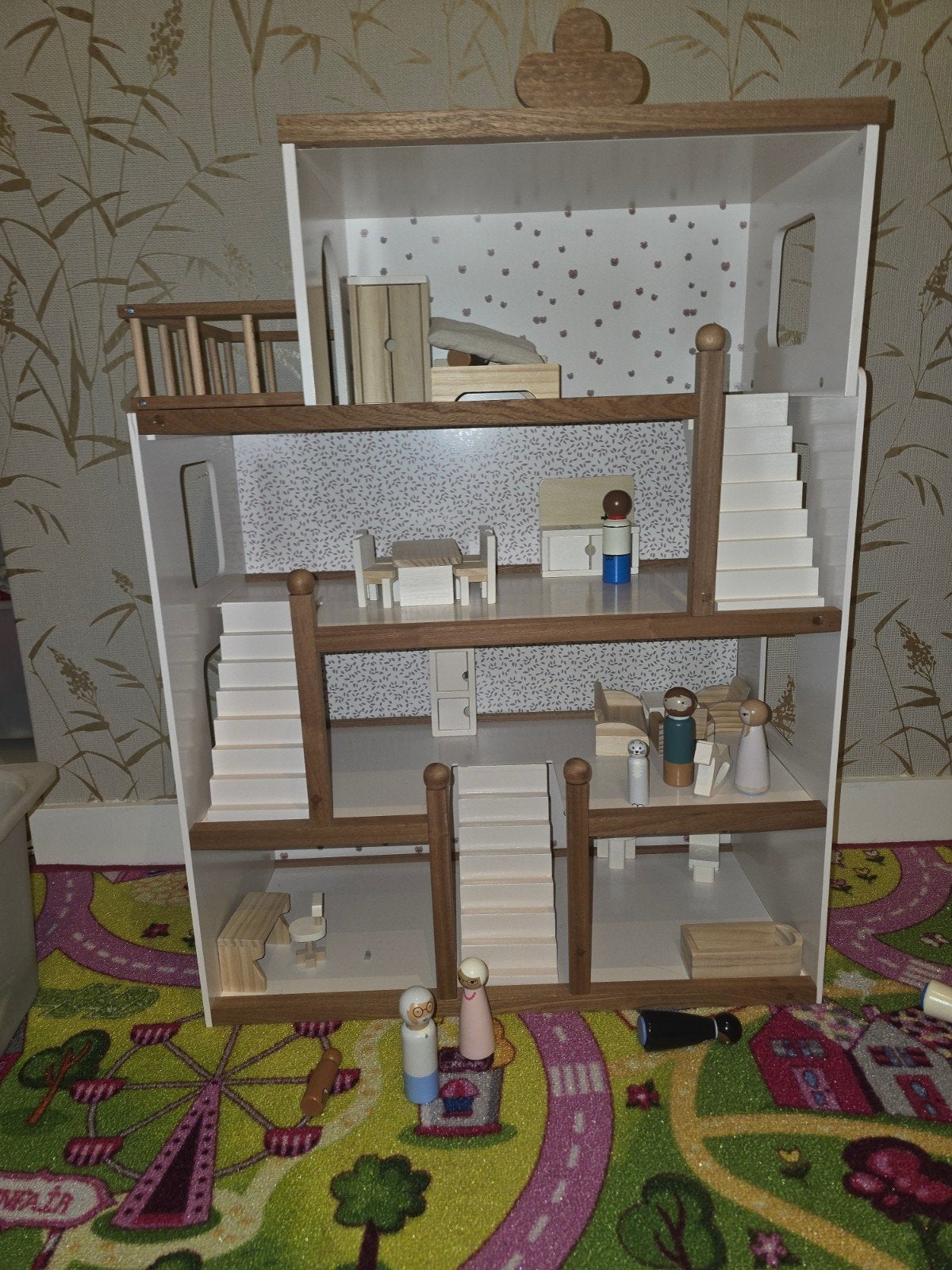 Houten poppenhuis met lichte beschadiging, Ophalen, Zo goed als nieuw, Poppenhuis