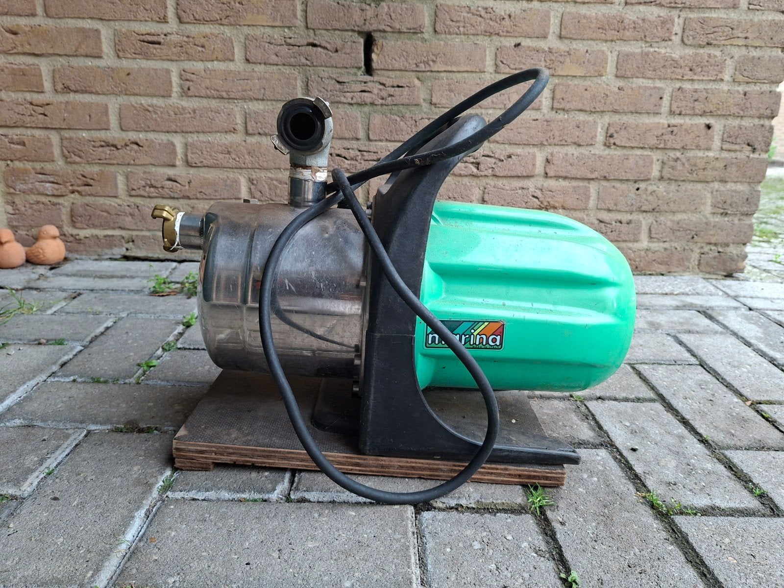 Marina Hydrofoorpomp - Gebruikt, Ophalen, Gebruikt, Elektrisch, Hydrofoorpomp