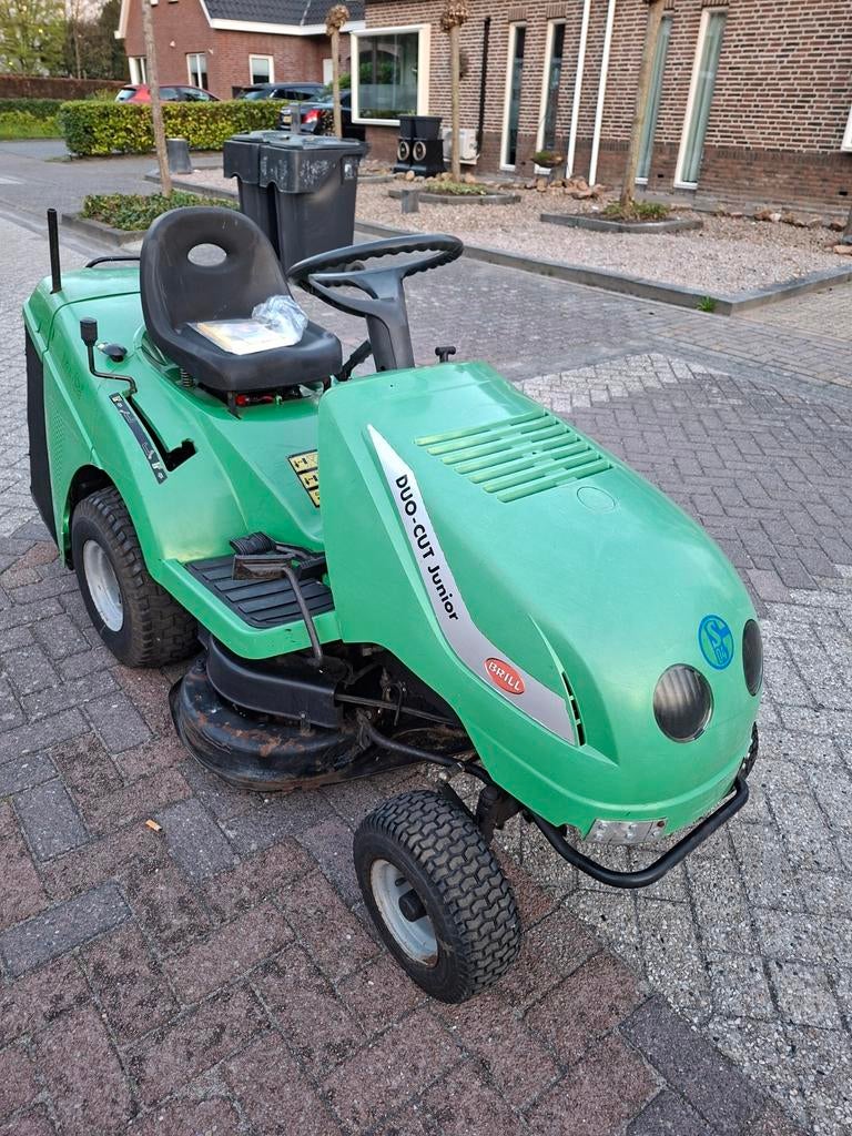 Zitmaaier Brill duo cut hydrostaat b&s motor, Ophalen, Gebruikt, Brill, Opvangbak