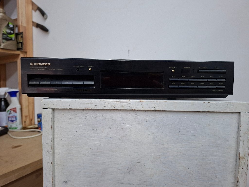 uitstekende tuner van pioneer, Audio, Tv en Foto, Tuners, Ophalen of Verzenden, Zo goed als nieuw