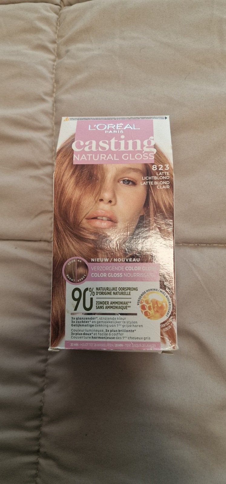 L'Oréal Casting Natural Gloss 823 Latte Blond Haarkleuring, Verzenden, Nieuw, Haarverzorger of -hersteller