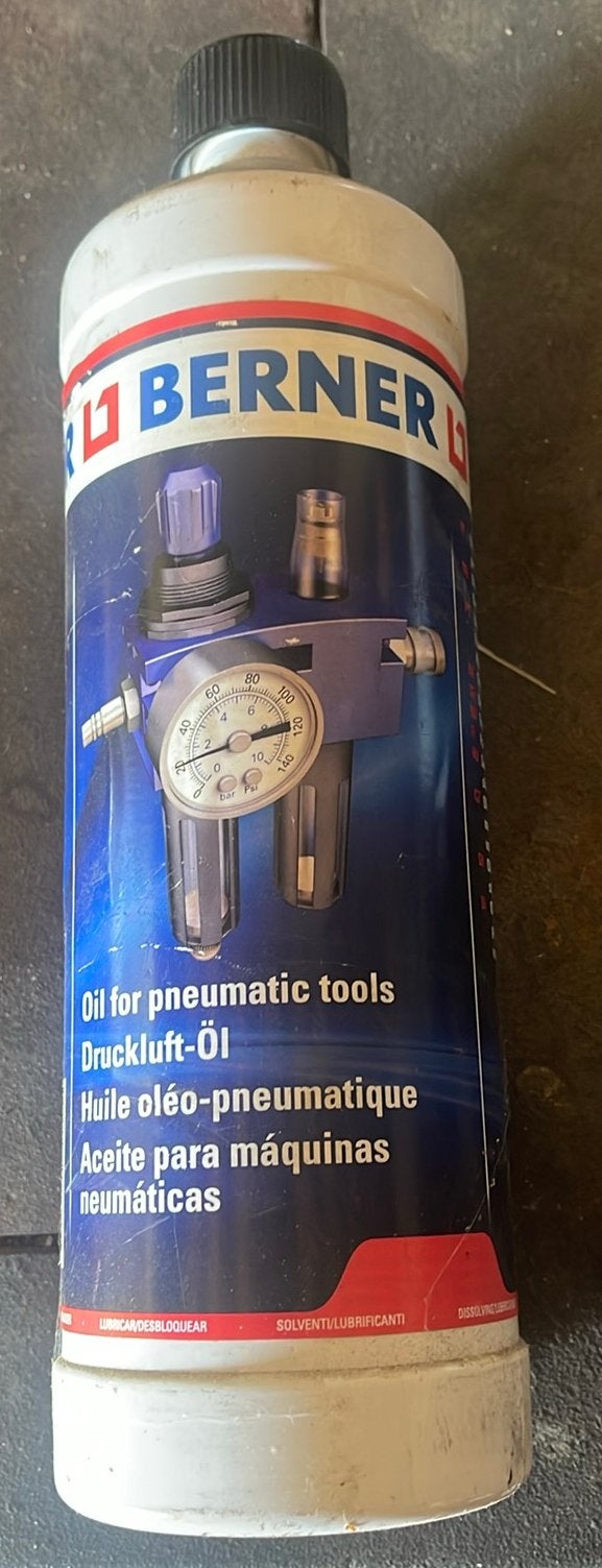 Te koop: bijna volle fles olie Berner pneumatische machine, Ophalen of Verzenden, Nieuw