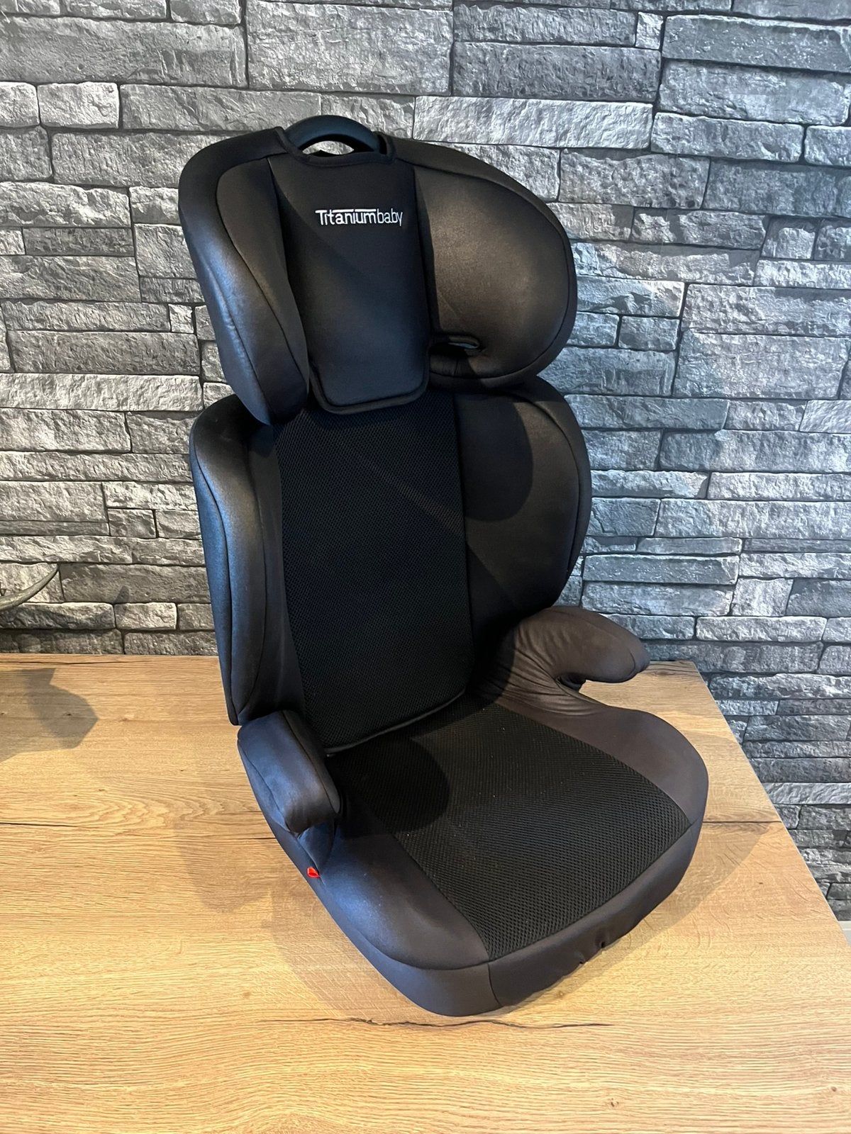 2 STUKS TITATIUM BABY AUTOSTOEL / STOELVERHOGER, Autogordel, 15 t/m 36 kg, Zo goed als nieuw, Ophalen