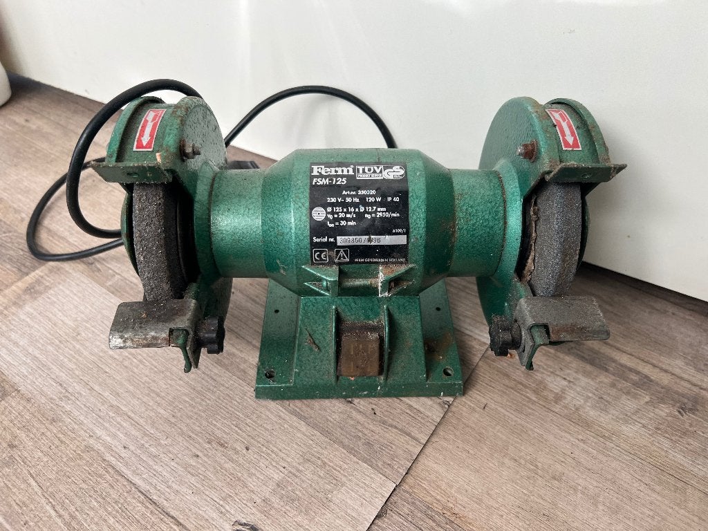 FERM FSM- 125 Werkbankslijpmachine, Doe-het-zelf en Verbouw, Ophalen of Verzenden, Minder dan 700 watt, Werkbankslijpmachine