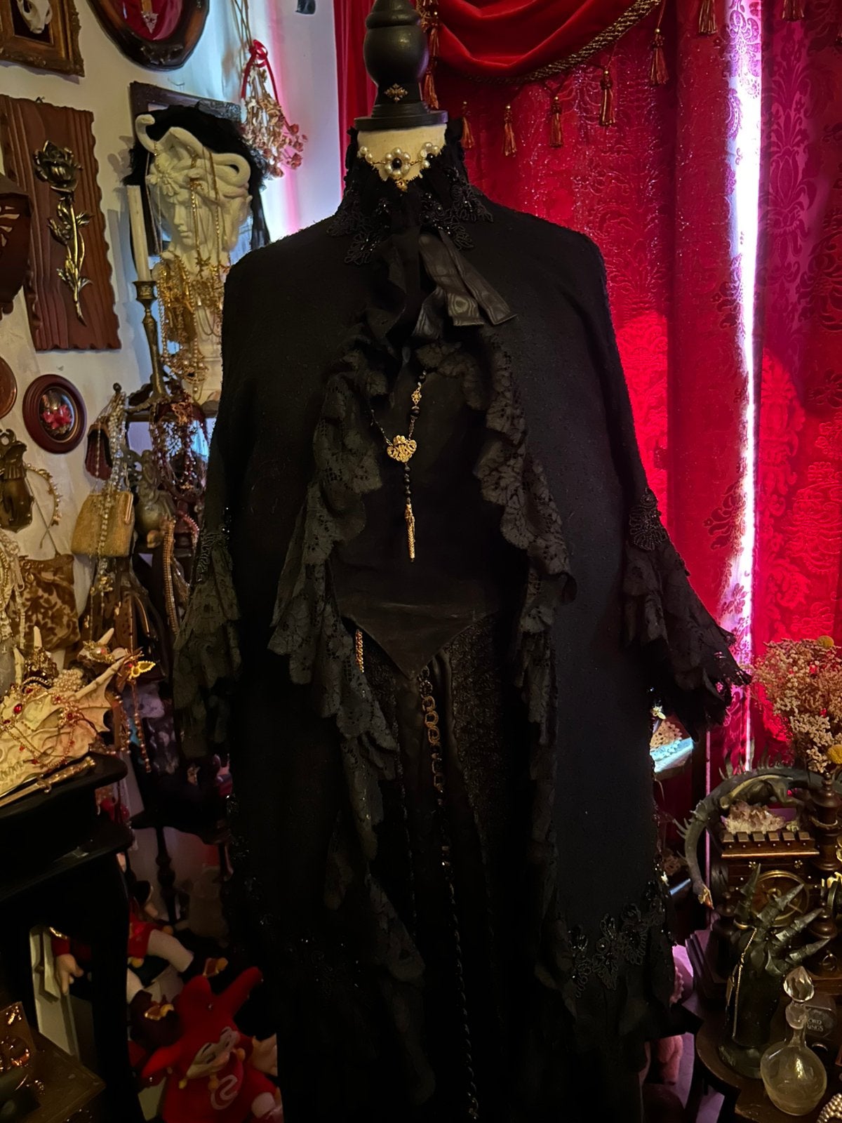 Antieke victoriaanse cape, Antiek en Kunst, Verzenden, Dames