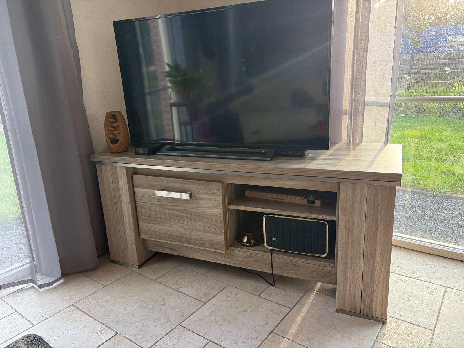 Modern TV-meubel met opbergruimte en 2 plankjes, Ophalen, Gebruikt, 100 tot 150 cm, Minder dan 100 cm