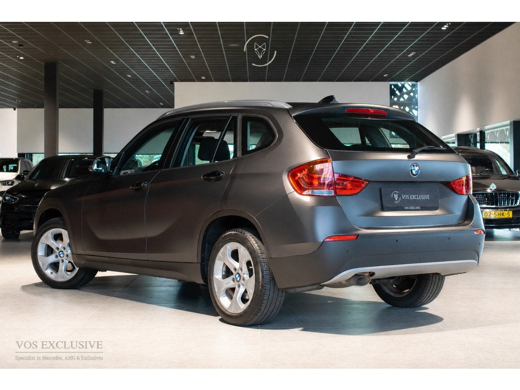 BMW X1 sDrive18d High Executive 1ste eigenaar|Volledige hist, Auto's, Euro 5, Diesel, 1470 kg, 168 €/maand