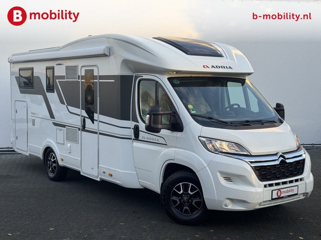 Adria MATRIX 670 SL Lengtebedden Bj.2021 | Level Systeem | L, Caravans en Kamperen, Campers, Ringverwarming, Achteruitrijcamera