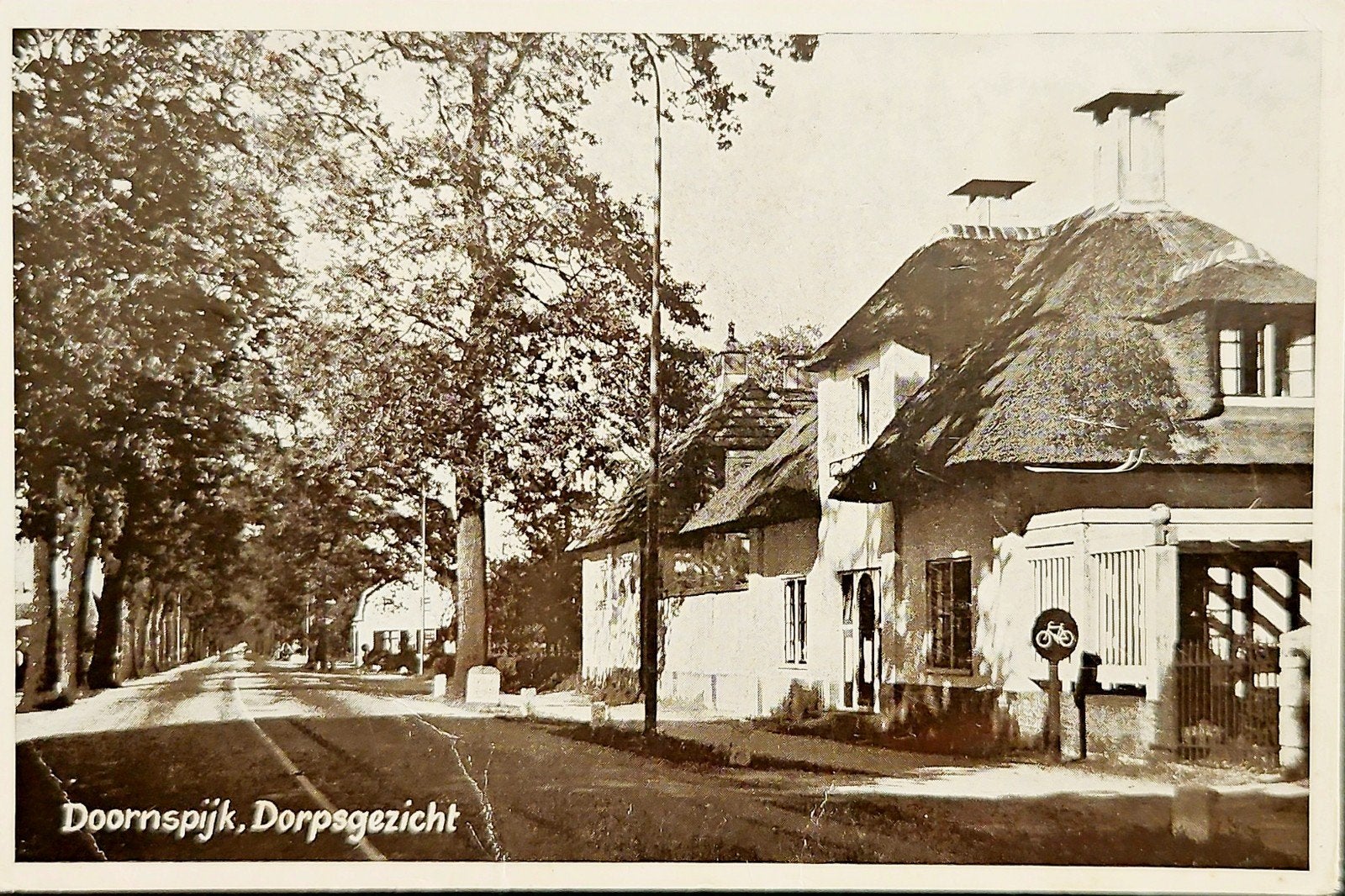 Doornspijk - Dorpsgezicht, Verzenden, 1940 tot 1960, Gelopen, Gelderland