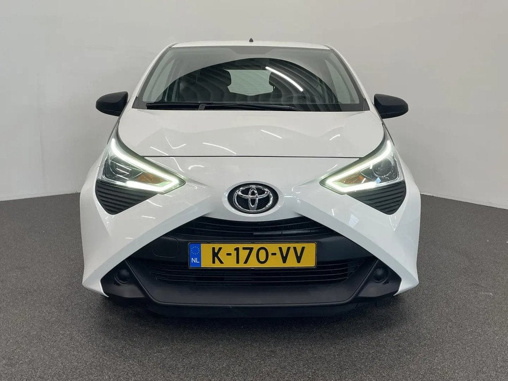 Toyota Aygo 1.0 VVT-i x € 7.440,00, Stof, Gebruikt, 4 stoelen, Origineel Nederlands