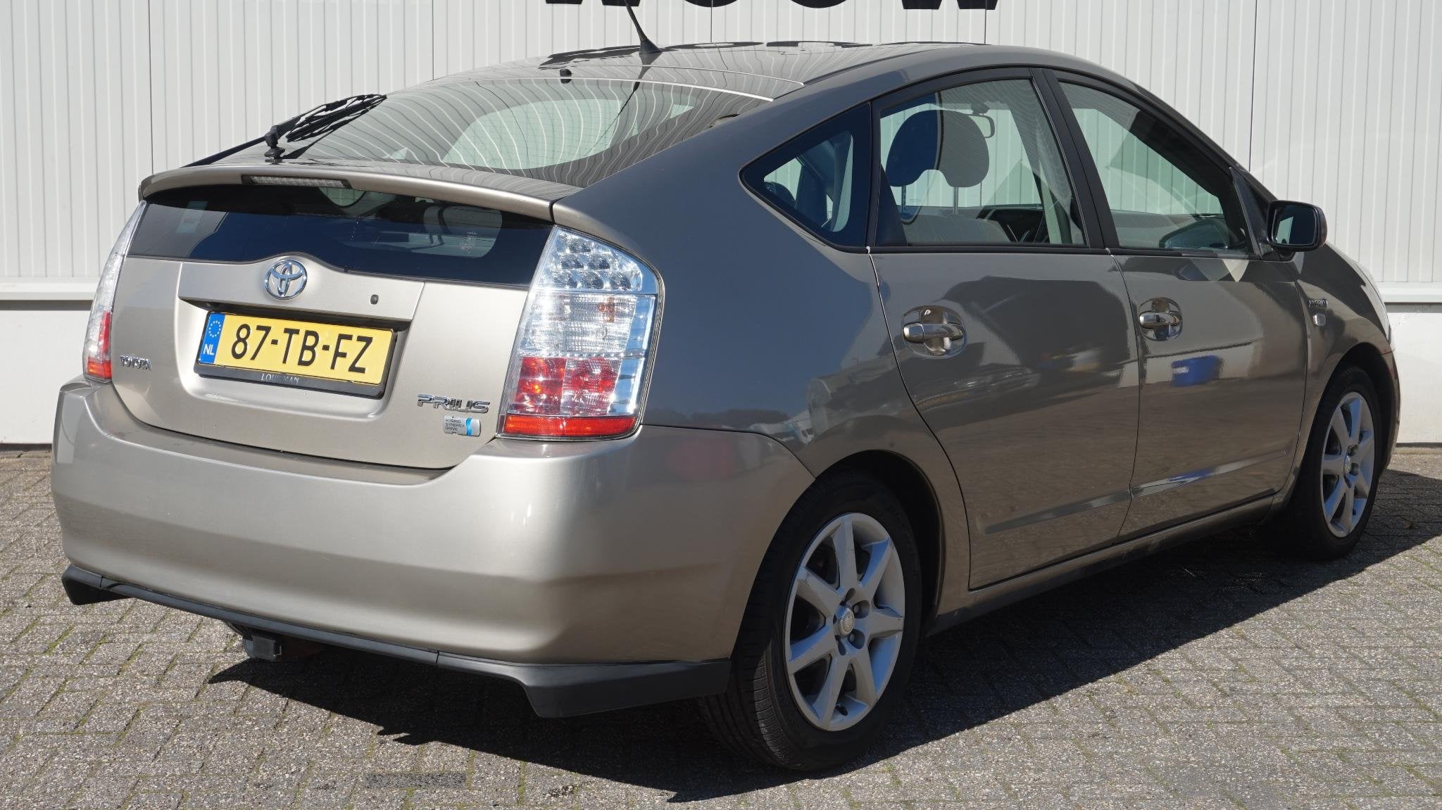 Toyota Prius 1.5 VVT-i 100% Toyota Dealeronderhouden | MEENE, Auto's, Dealer onderhouden, Gebruikt, 4 cilinders, Origineel Nederlands