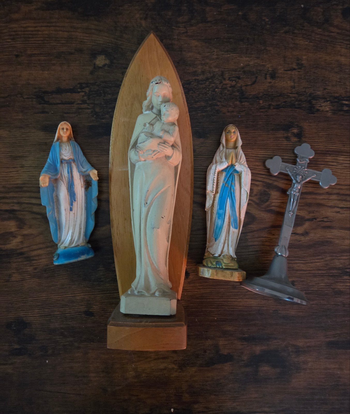 Set van 3 Mariabeelden en een kruisbeeld, Antiek en Kunst, Ophalen