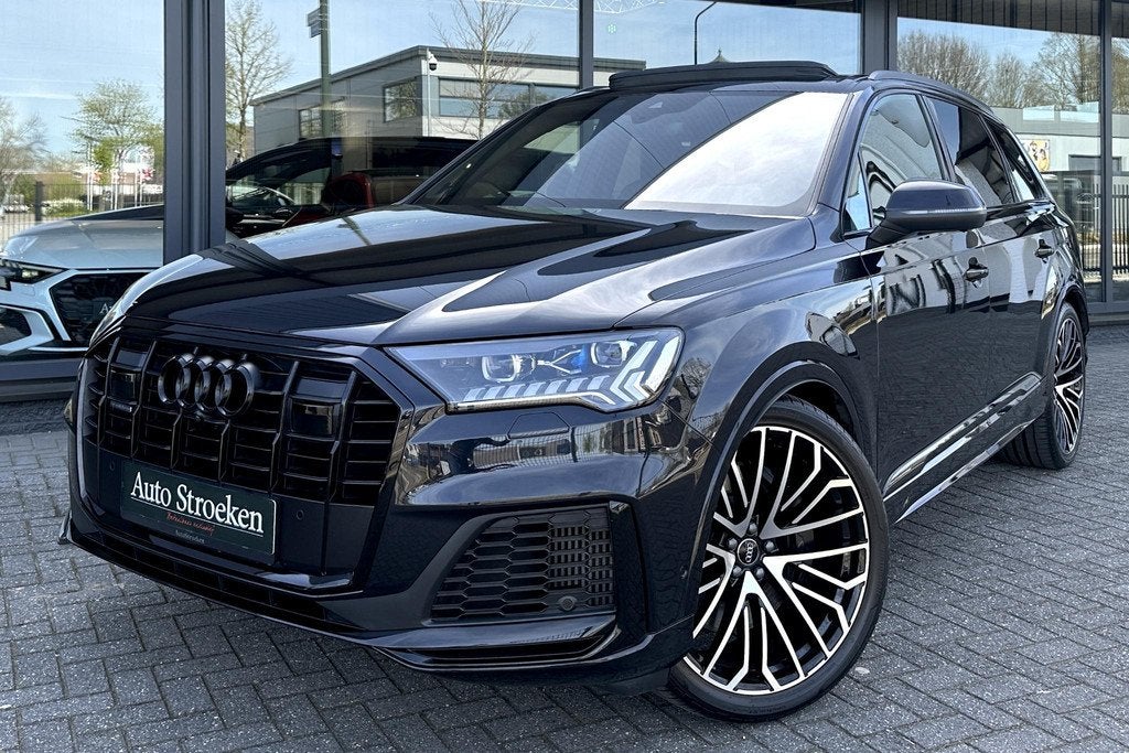 Audi Q7 55 TFSIe Quattro S-Line RS Leder Pano Laser B&O, Auto's, Audi, Automaat, 14 kWh, Gebruikt, Zwart
