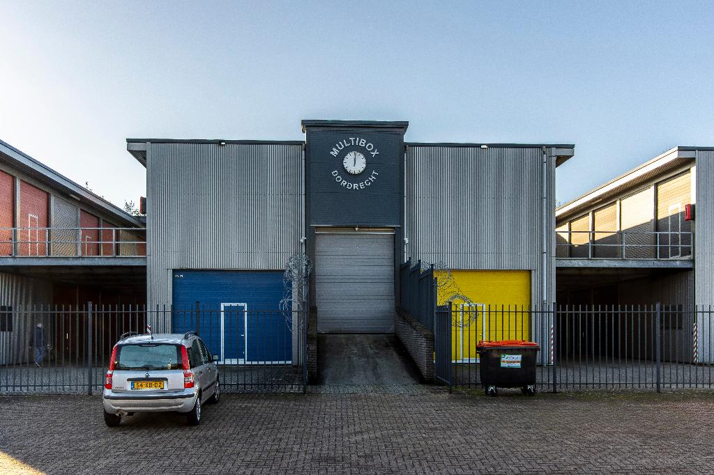 TE HUUR garagebox Sikkelstraat Dordrecht, Auto diversen, Autostallingen en Garages