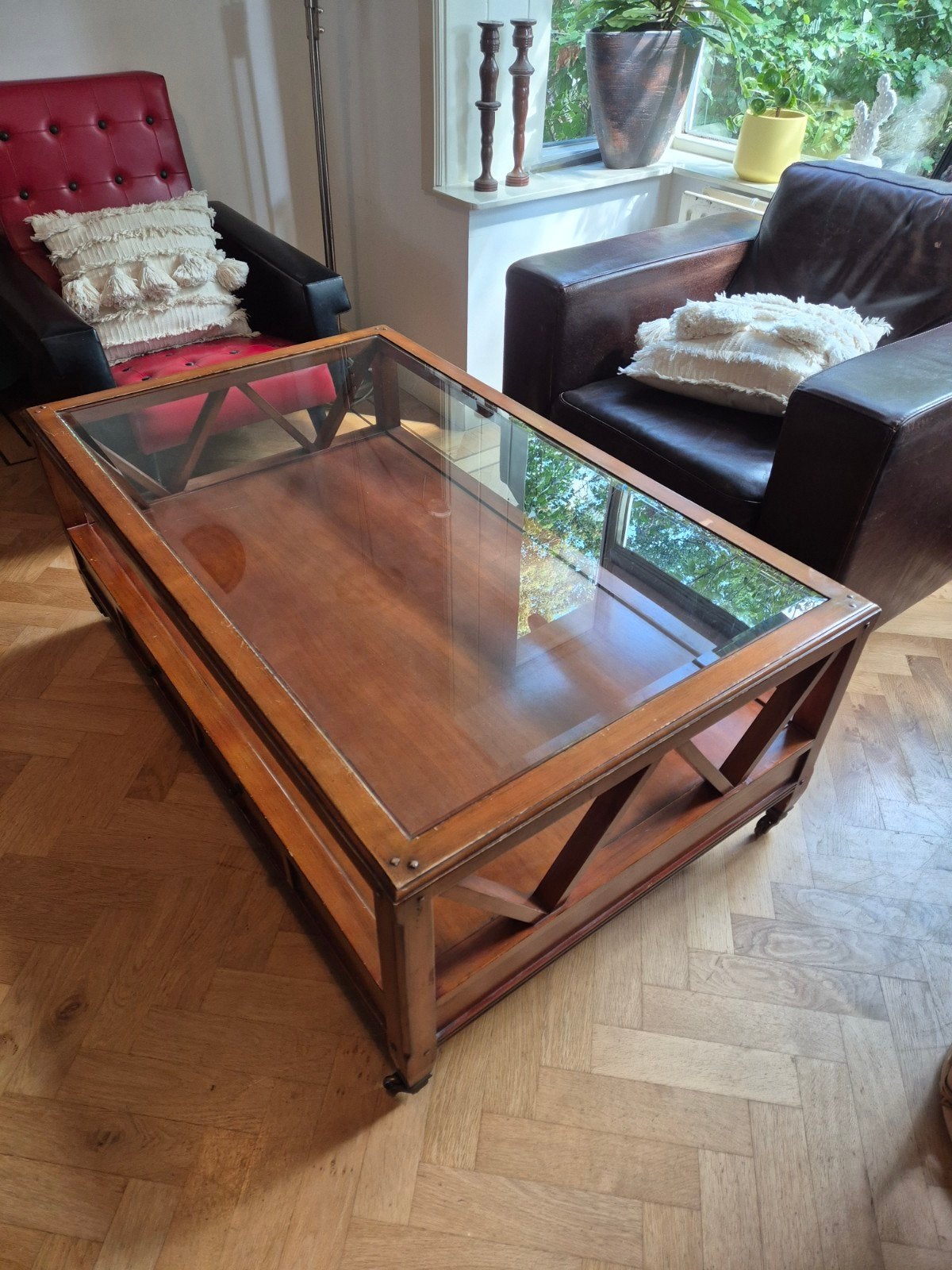 Prachtige salontafel met glazen blad NU IN PRIJS VERLAAGD!, Huis en Inrichting, Ophalen, 50 – 75, Gebruikt, 100 tot 150 cm