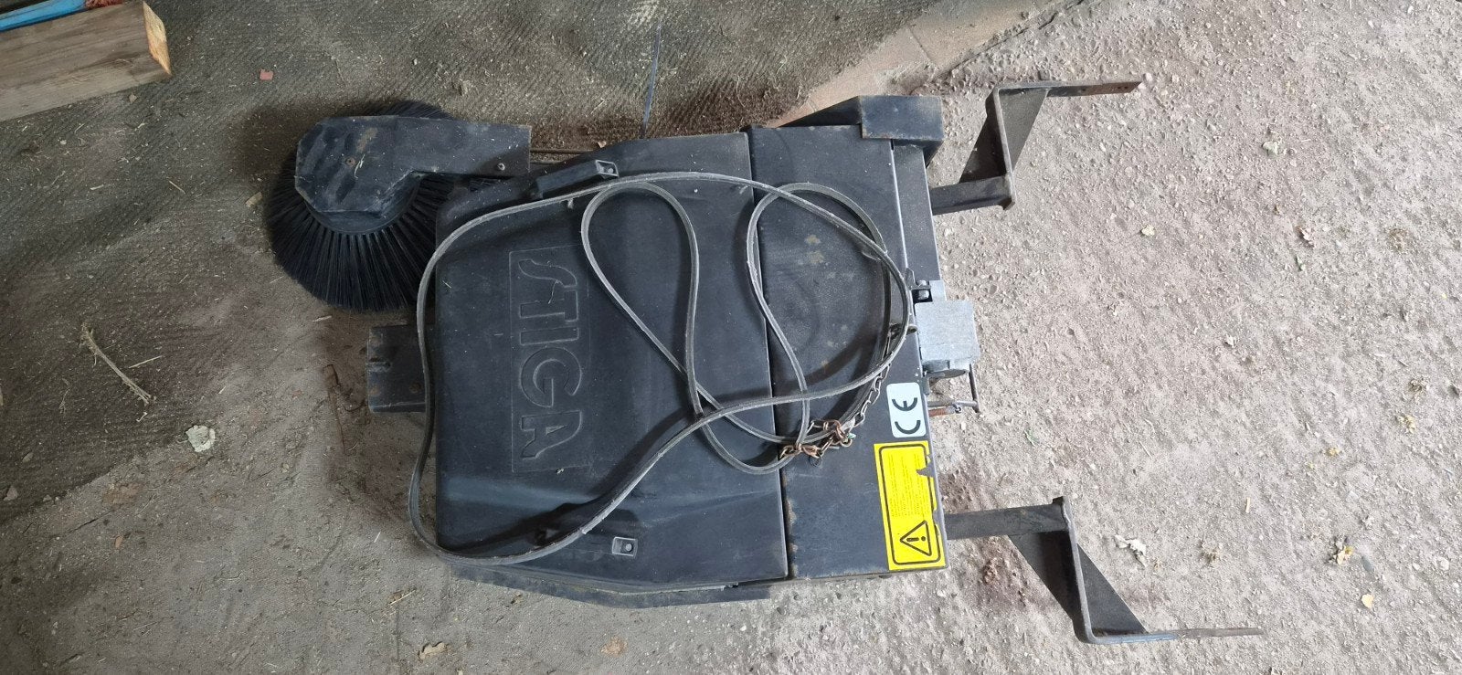 stiga rolbezem met opvangbak, Ophalen, Gebruikt, Stiga