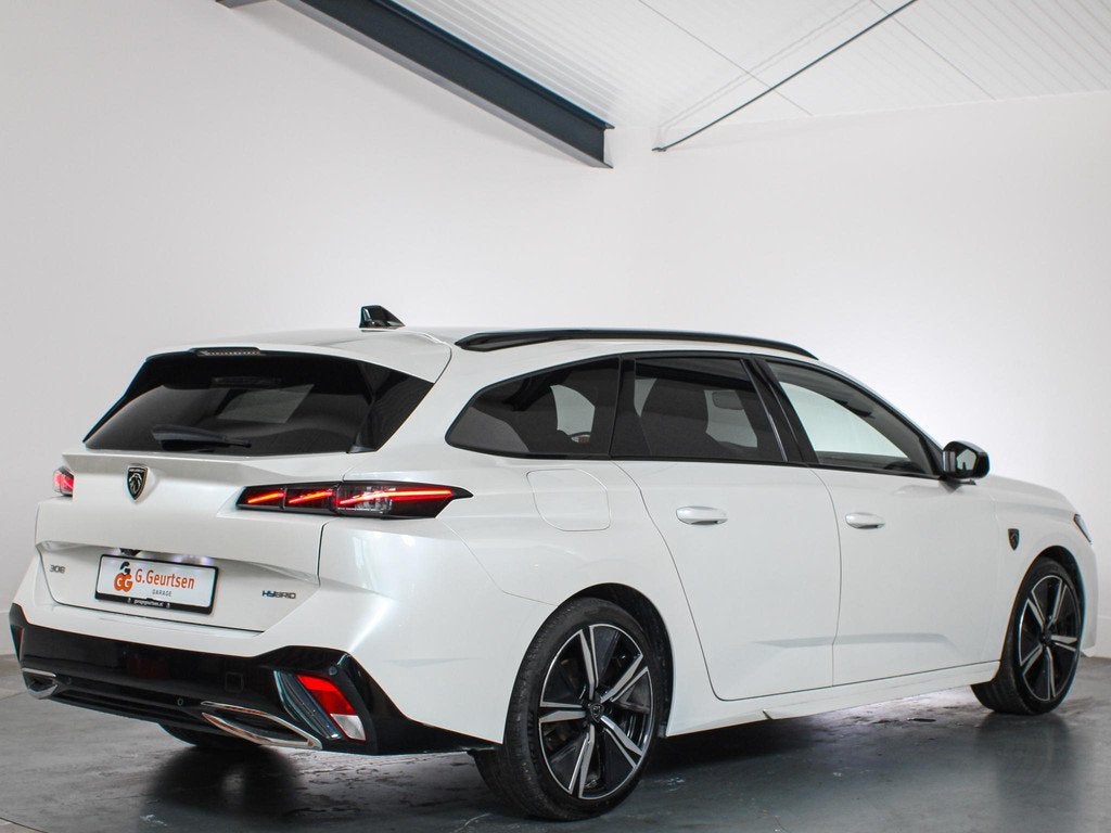 Peugeot 308 1.6 Plug-in Hybrid 180 GT-Line 360camera, DAB, A, Auto's, Peugeot, Gebruikt, 4 cilinders, 181 pk, Wit