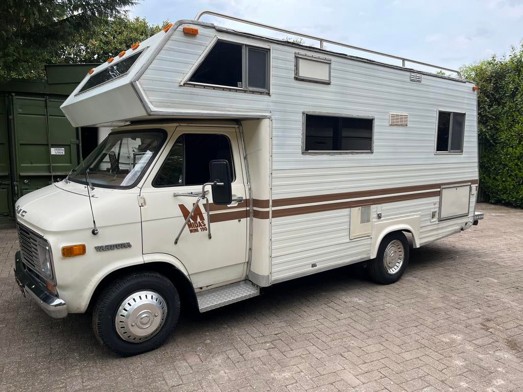 Camper oldtimer GMC midas v8 lpg nieuw interieur B rijbewijs, Caravans en Kamperen, Campers, Particulier, Buscamper of Camperbus