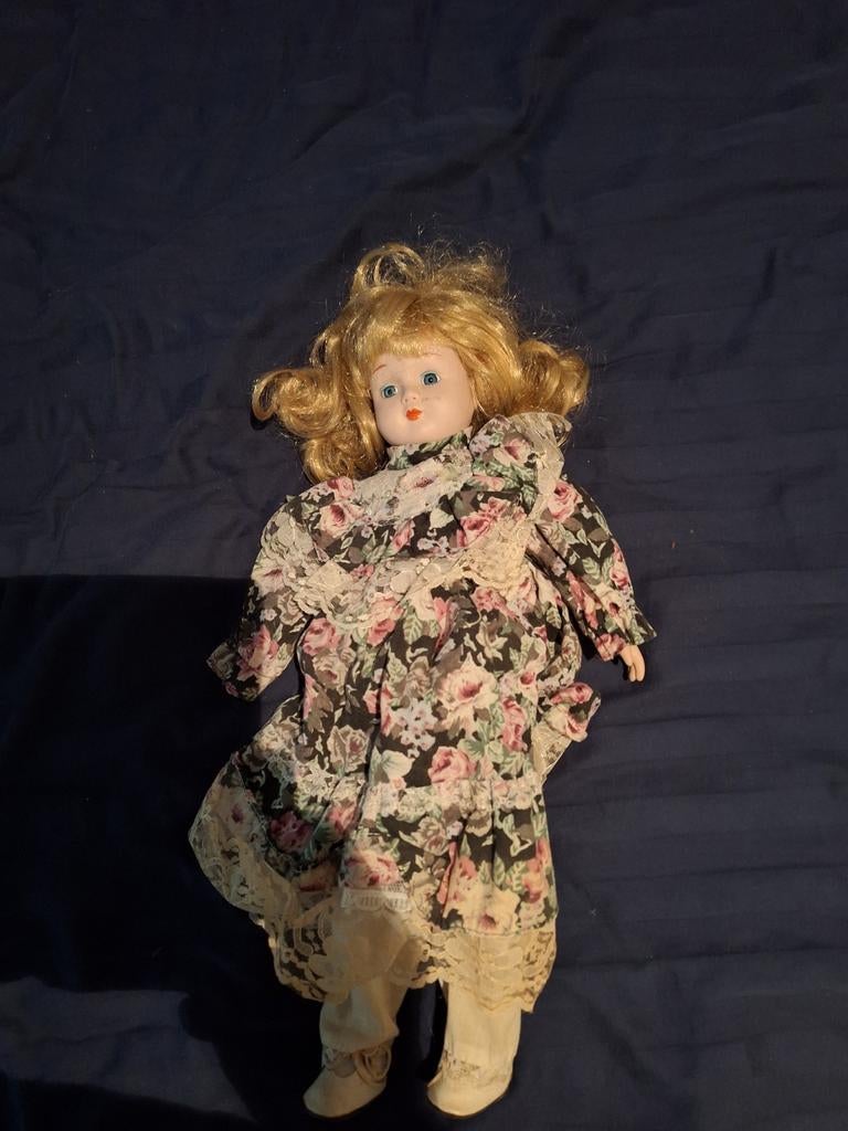 Vintage porseleinen poppen en stoffen pop, Verzamelen, Ophalen of Verzenden, Gebruikt, Pop