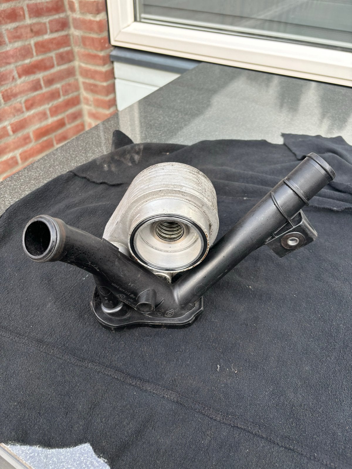 Oliekoeler oliefilterhuis Renault nissan mercedes 210475246R, Auto-onderdelen, Ophalen of Verzenden, Gebruikt, Mercedes-Benz