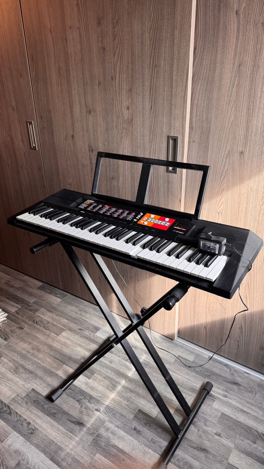 Yamaha PSR-F51 keyboard - 61 toetsen - inclusief standaard, Muziek en Instrumenten, Ophalen, Zo goed als nieuw, 61 toetsen, Yamaha