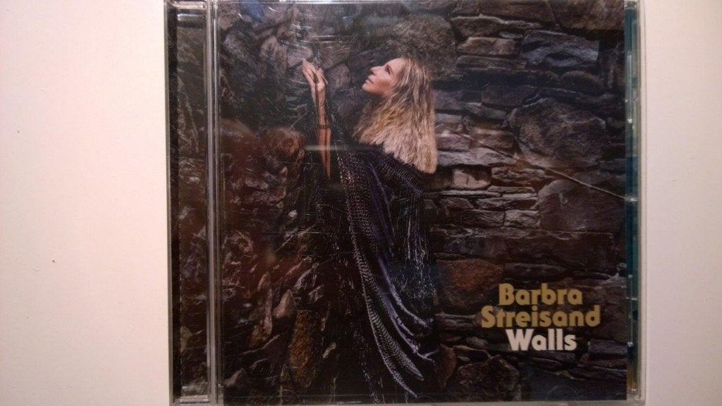 Barbra Streisand - Walls, Ophalen of Verzenden, Zo goed als nieuw