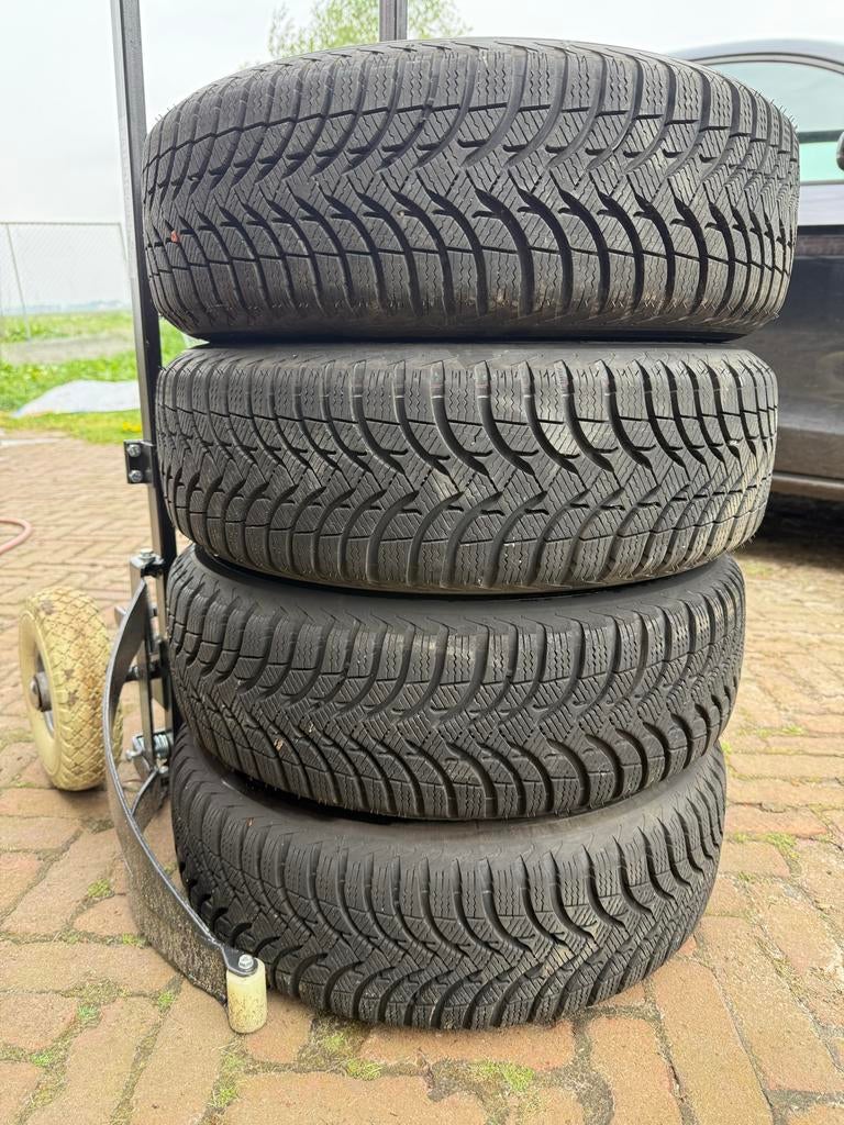 Banden met velgen Toyota Starlet P9, Ophalen, 14 inch, Gebruikt, 175 mm