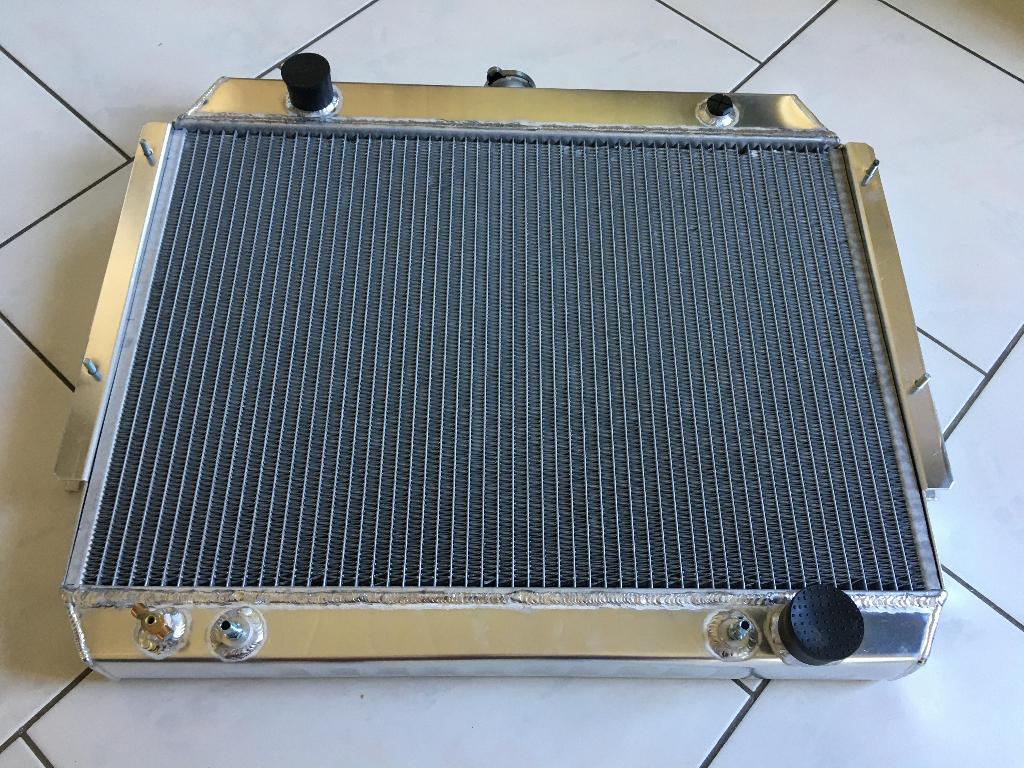 Te koop aluminium radiator 3 rij dodge w200 d200 ramcharger, Ophalen of Verzenden