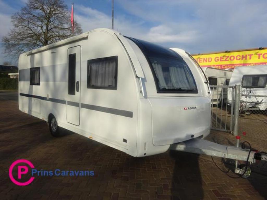 Adria Adora 613 Queensbed+Mover, Rondzit, Bedrijf, Adria, 6 tot 7 meter