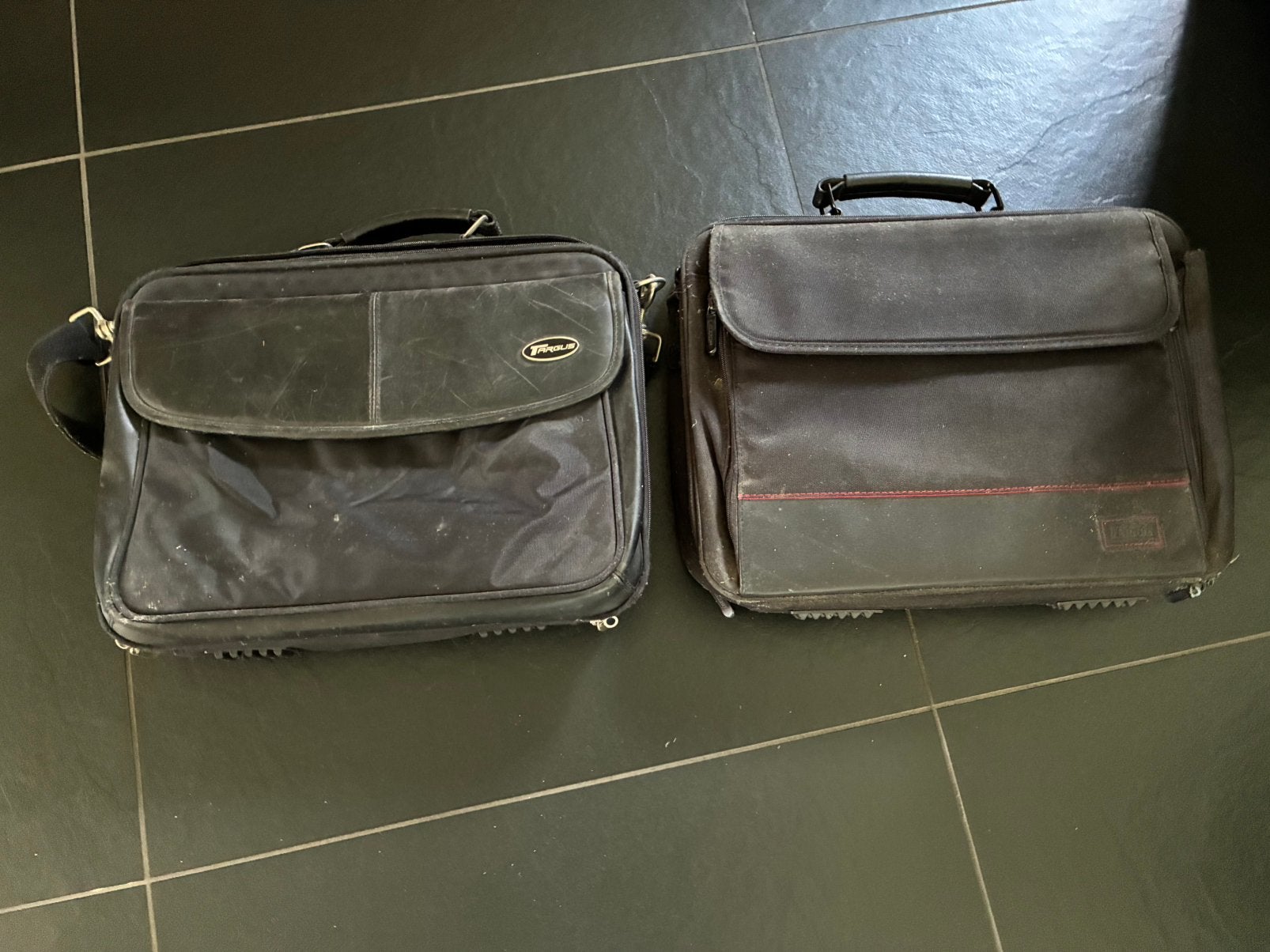 Targus laptoptassen, Ophalen, Gebruikt, Gevoerd laptopvak, Overige typen
