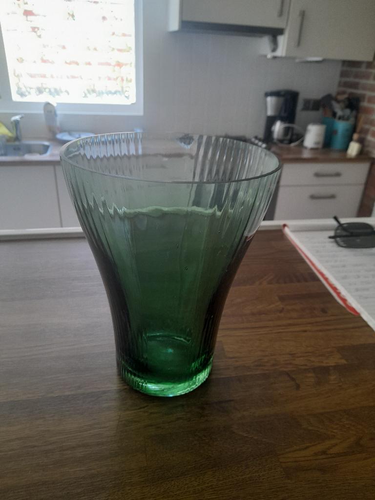 bloempot, Ophalen, Rond, Binnen, Zo goed als nieuw