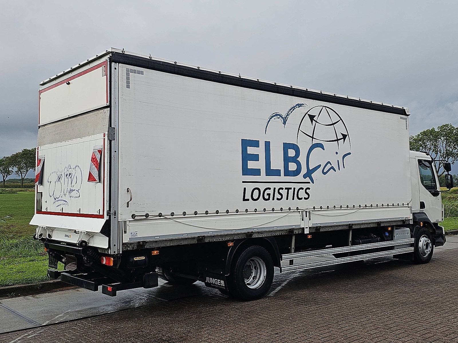 VOLVO FL 250.16, Auto's, Vrachtwagens, Automaat, Wit, Bedrijf, Diesel