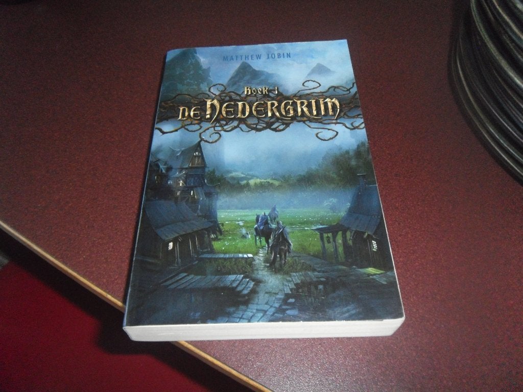 de nedergrim, boek 1, matthew jobin, Boeken, Ophalen of Verzenden, Zo goed als nieuw