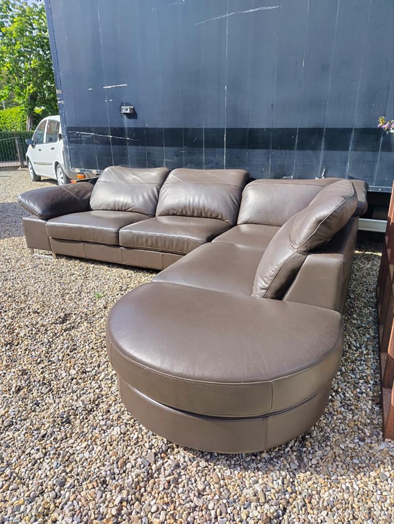 Super bruin lederen hoekbank - 300x250x100 N.P. € 5.900,-, Huis en Inrichting, Banken | Bankstellen, 250 tot 300 cm, 100 tot 125 cm