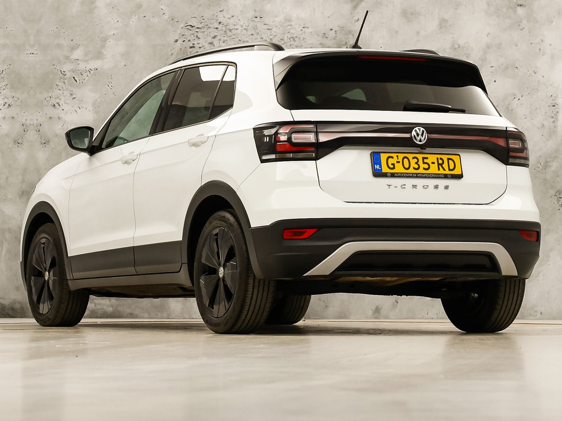 Volkswagen T-Cross 1.0 TSI Blackpack Sport (NAP, APPLE CARPL, Voorwielaandrijving, 12 maanden, Gebruikt, Wit