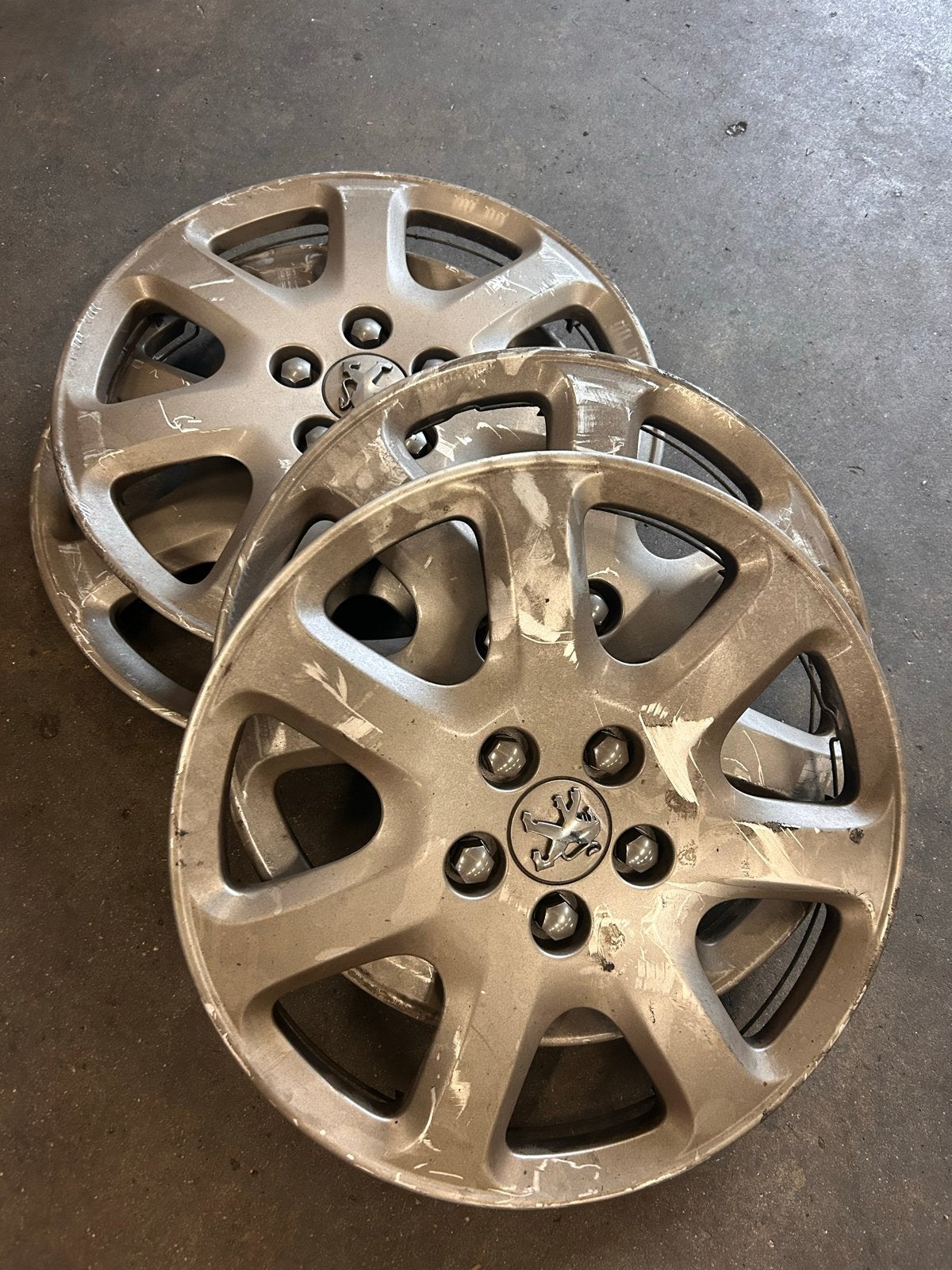 Peugeot wieldoppen - Set van 4, Ophalen of Verzenden, Gebruikt
