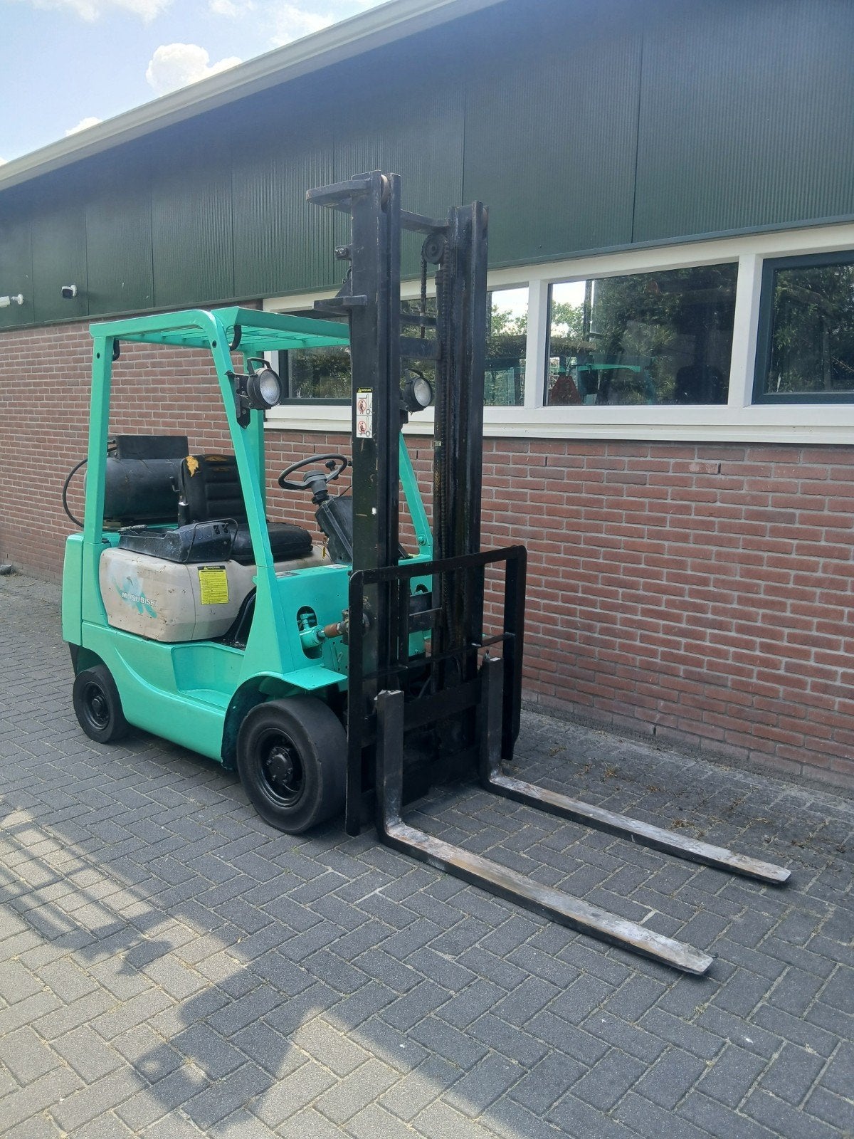 Mitsubishi lpg heftruck, Zakelijke goederen, Machines en Bouw | Heftrucks en Intern transport, 1000 tot 2000 kg, Ophalen of Verzenden