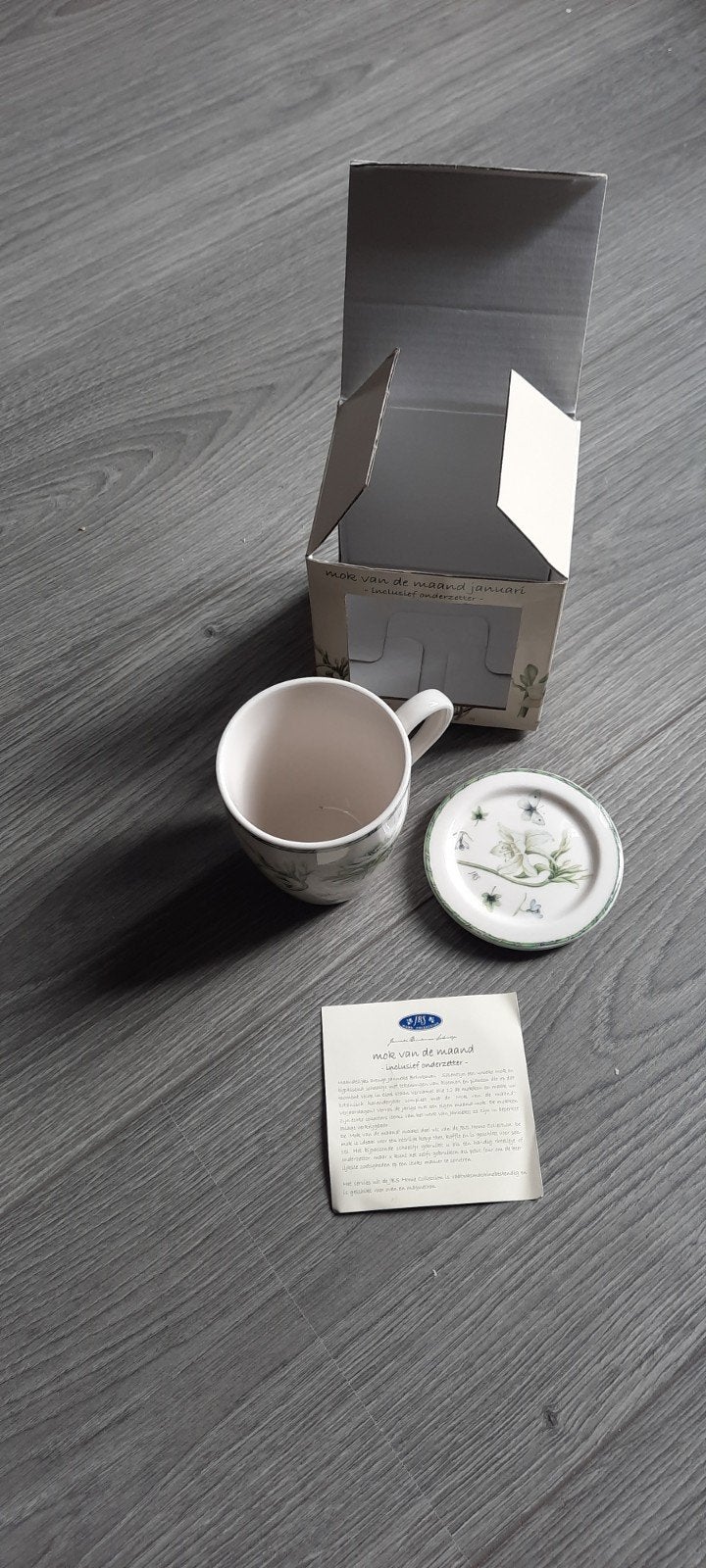 Janneke brinkman maand januari, Huis en Inrichting, Keuken | Servies, Nieuw, Ophalen of Verzenden, Overige stijlen, Kop(pen) en/of Schotel(s)