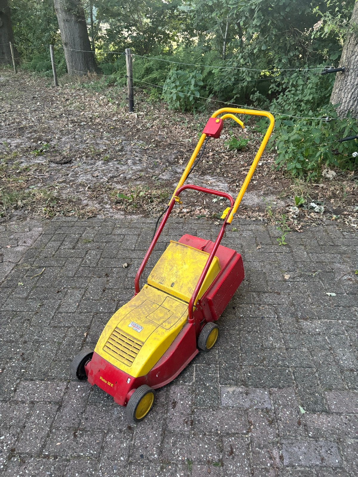 Elektrische grasmaaier - Drukgrasmaaier, Tuin en Terras, Ophalen, Cirkelmaaier, Gebruikt, Elektrische grasmaaier