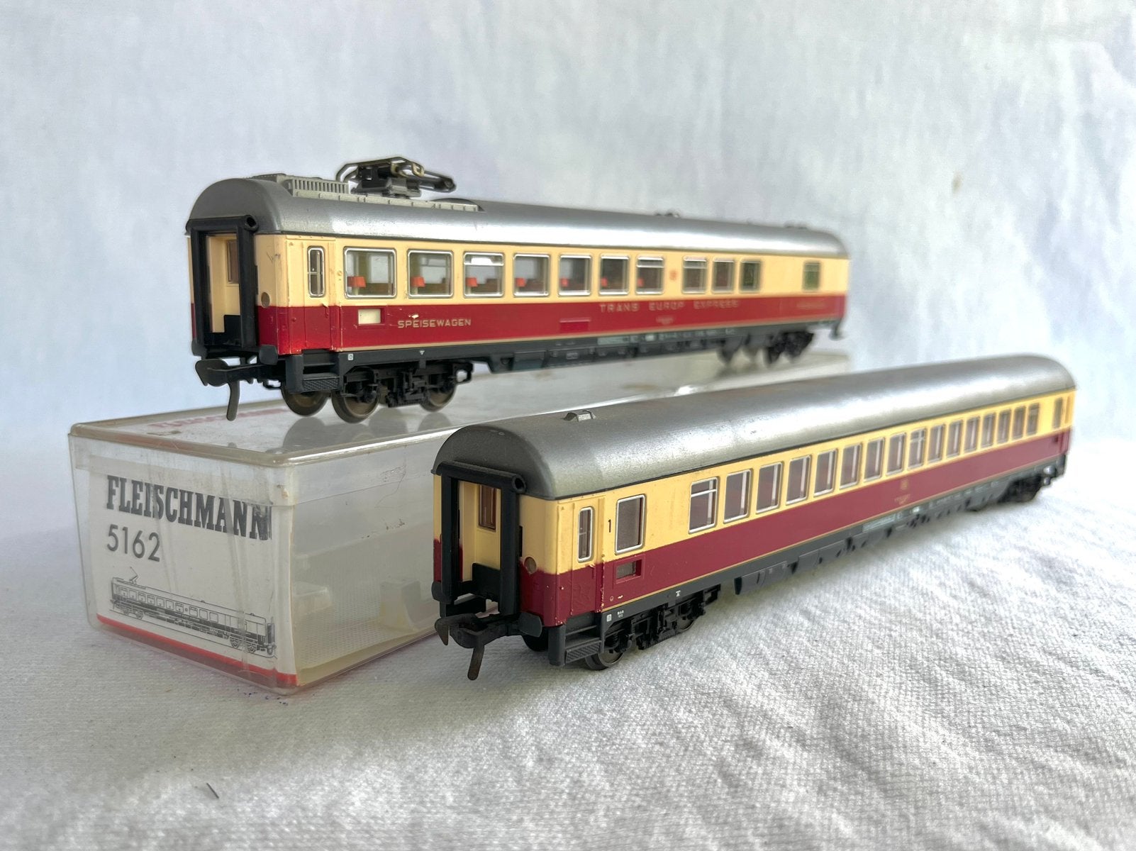 2x Fleischmann  5162/63 TEE 1e klas/restauratierijtuigen H0, Gebruikt, Gelijkstroom, Fleischmann, Wagon