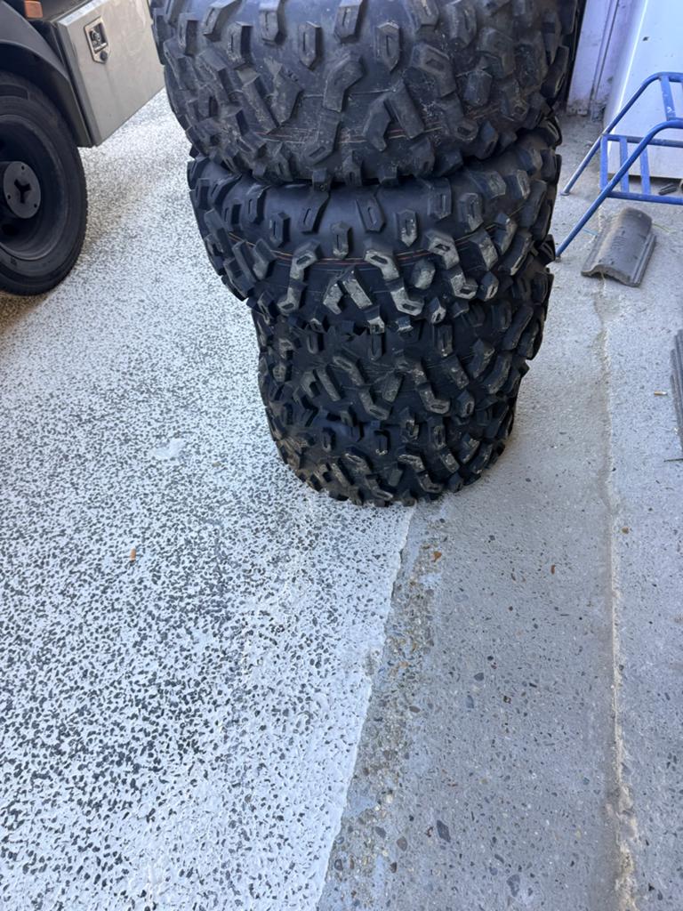 Ssv buggy banden 27x9.00R14 en 27x11.00R14 CF Moto Z Force, 14 inch, Gebruikt, Overige, All Season