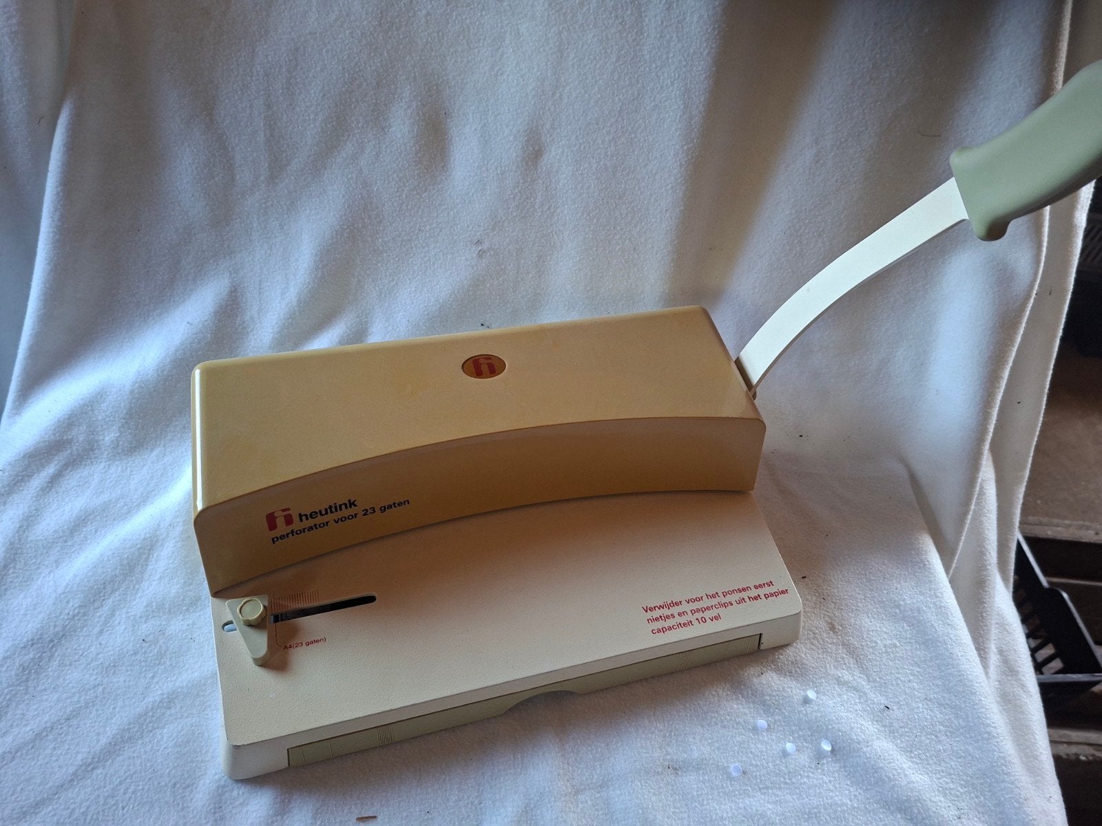 Heutink papier perforator voor 23 gaten A4, Ophalen of Verzenden