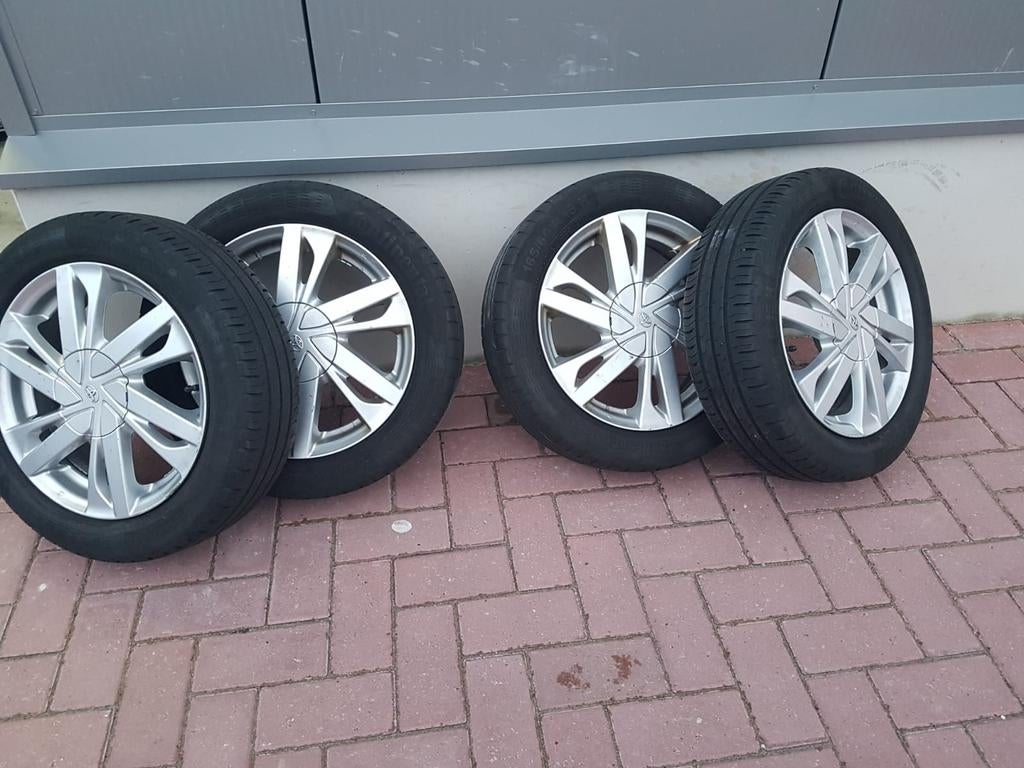 Lichtmetalen velgen Toyota Aygo Peugeot 108 C1 165/60/15, Gebruikt, 15 inch, Banden en Velgen, Ophalen of Verzenden