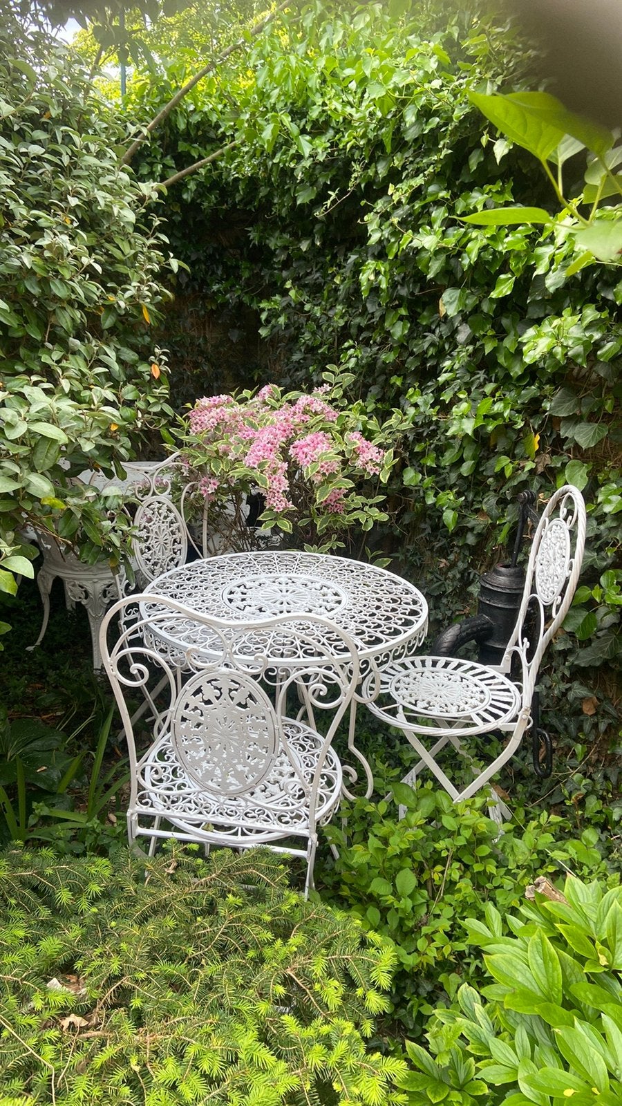 Brocante gietijzeren tuin setje zitje bistro witte stoeltjes, Tuin en Terras, Tuinstoelen, Ophalen, Gebruikt, Metaal