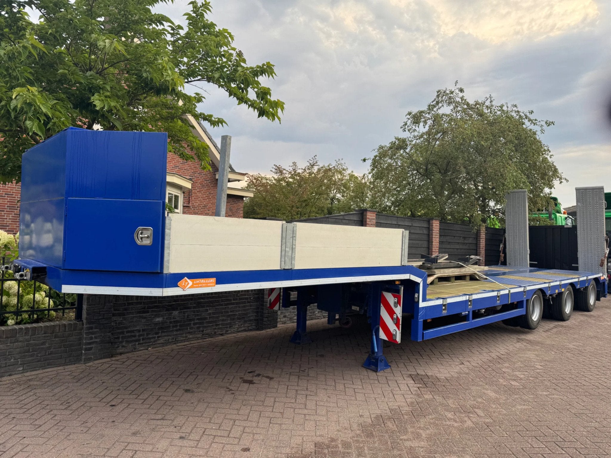 Lintrailers N/A 3 ass uitschuifb. Semie diepl. Nieuwstaat., Auto's, Blauw, Overige brandstoffen, Particulier, Aanhangers en Opleggers