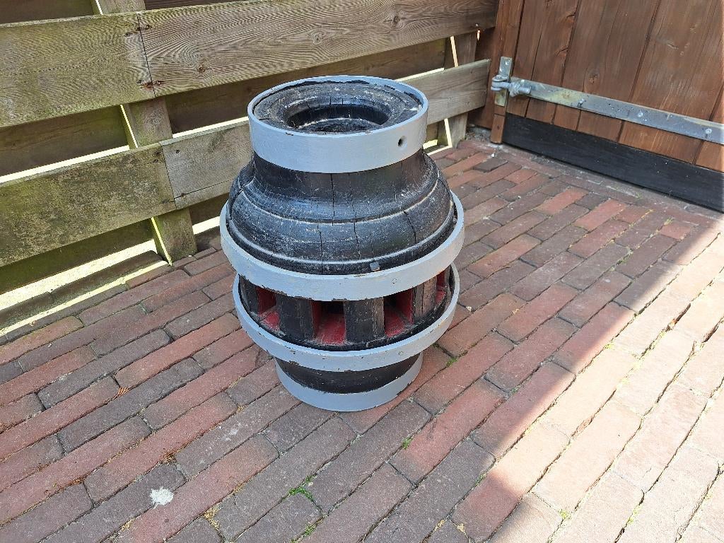 Wagenwiel naaf antiek, Ophalen of Verzenden