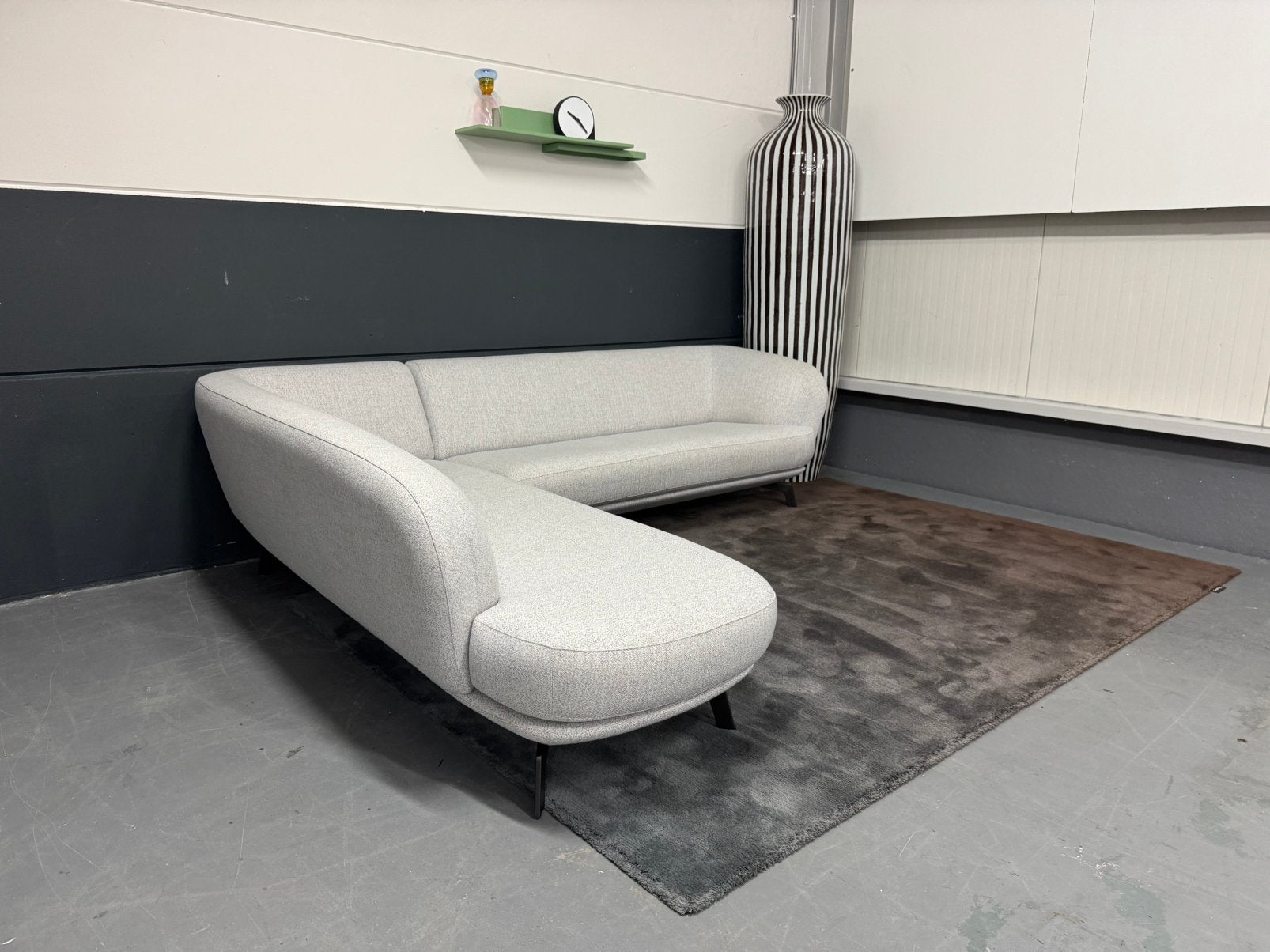 Showroommodel Leolux Flint hoekbank | Varese 5 Blanc, Ophalen, Leolux, Hoekbank, 300 cm of meer